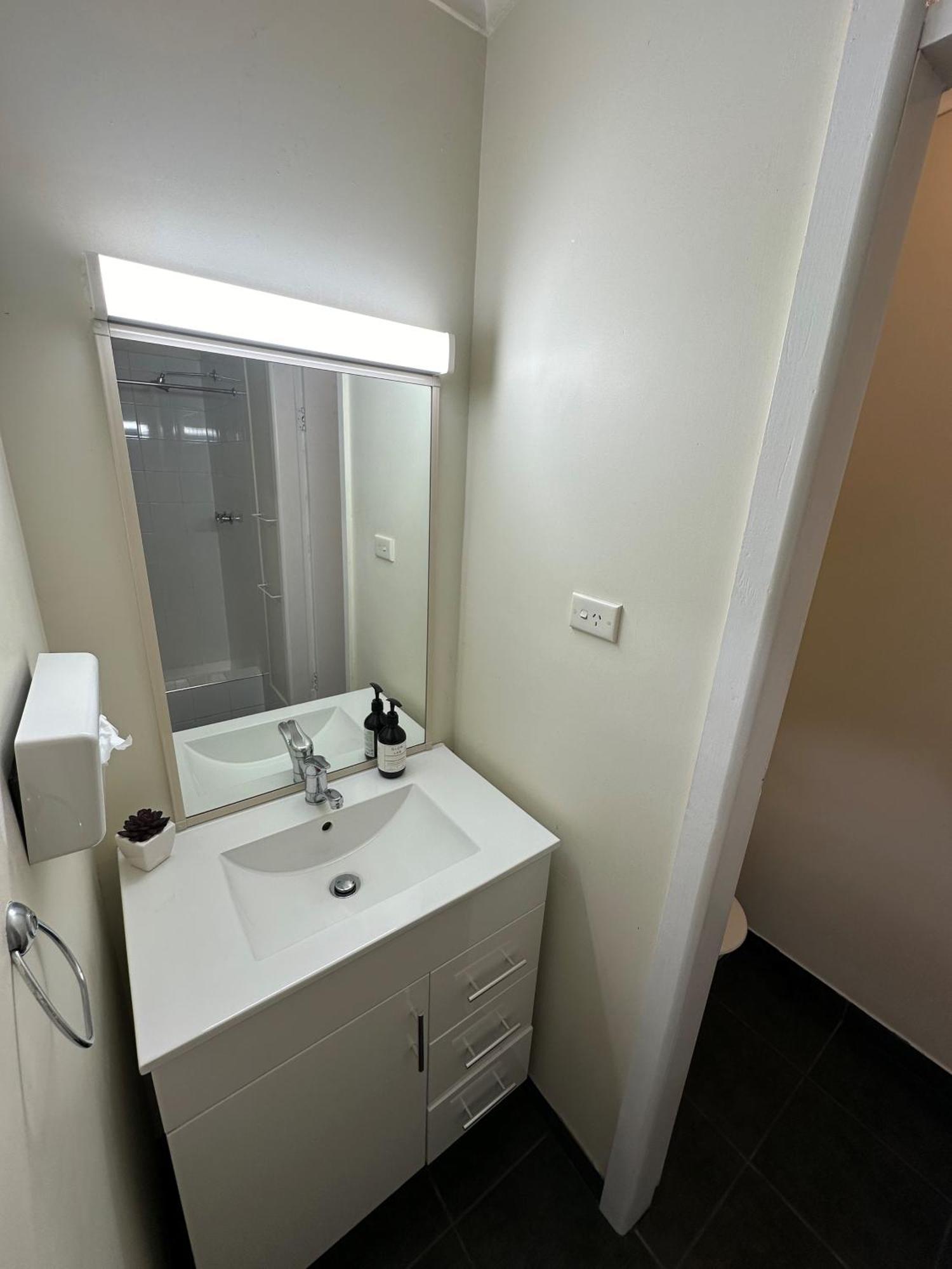 The Silver Bream Motel & Self Contained Units 말라쿠타 외부 사진